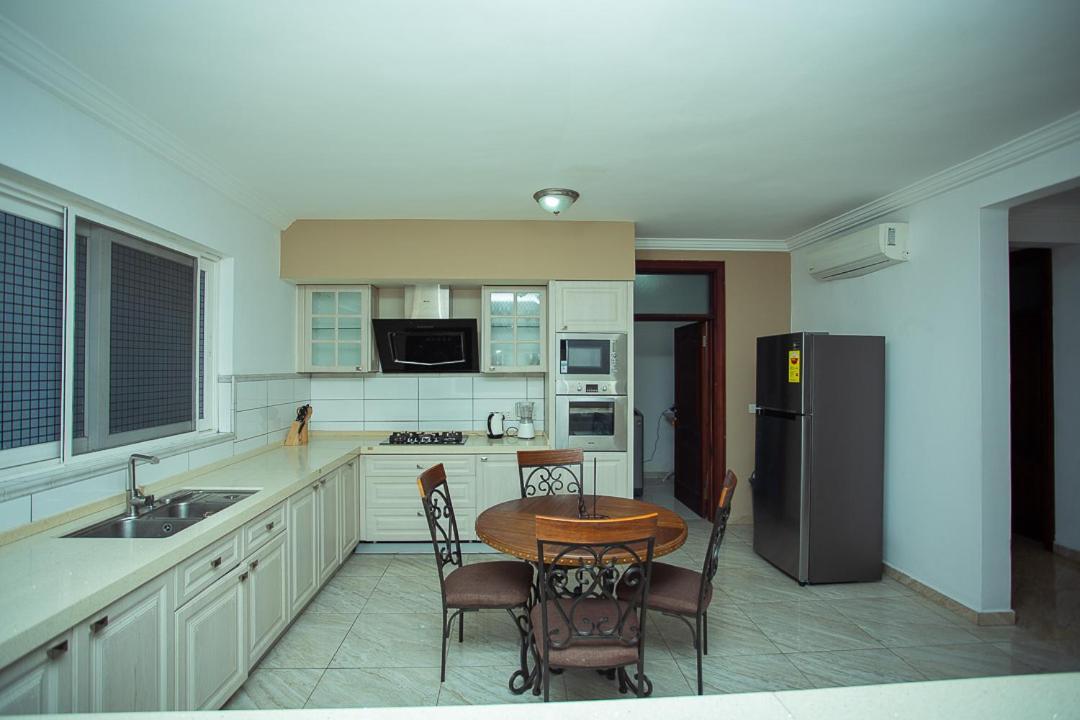 Bertha'S Court D-Plus Apartments Dzorwulu Zewnętrze zdjęcie