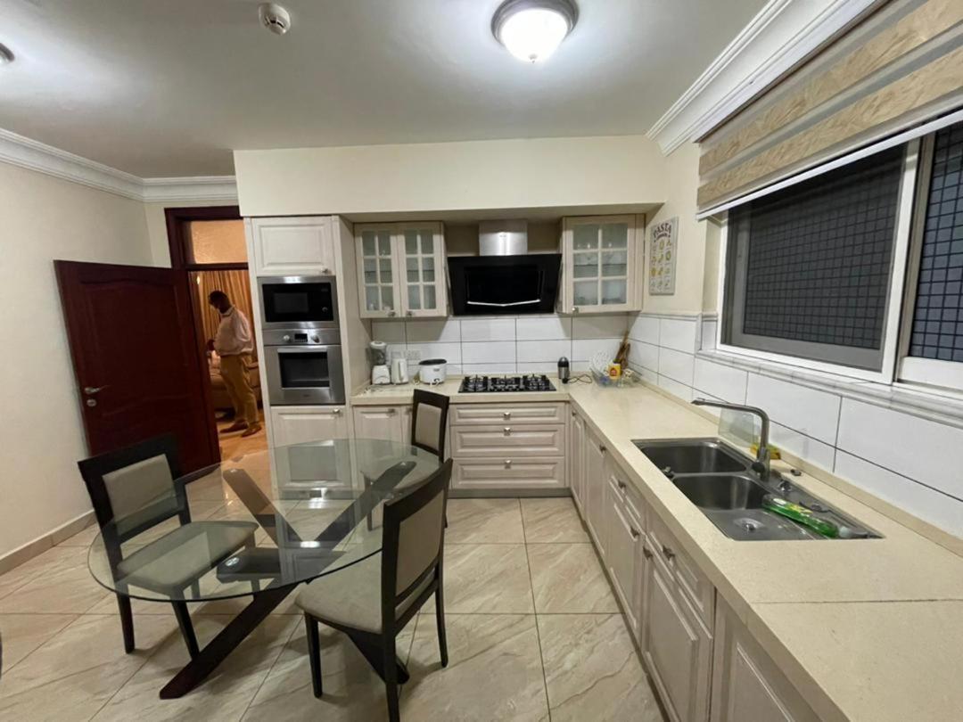 Bertha'S Court D-Plus Apartments Dzorwulu Zewnętrze zdjęcie