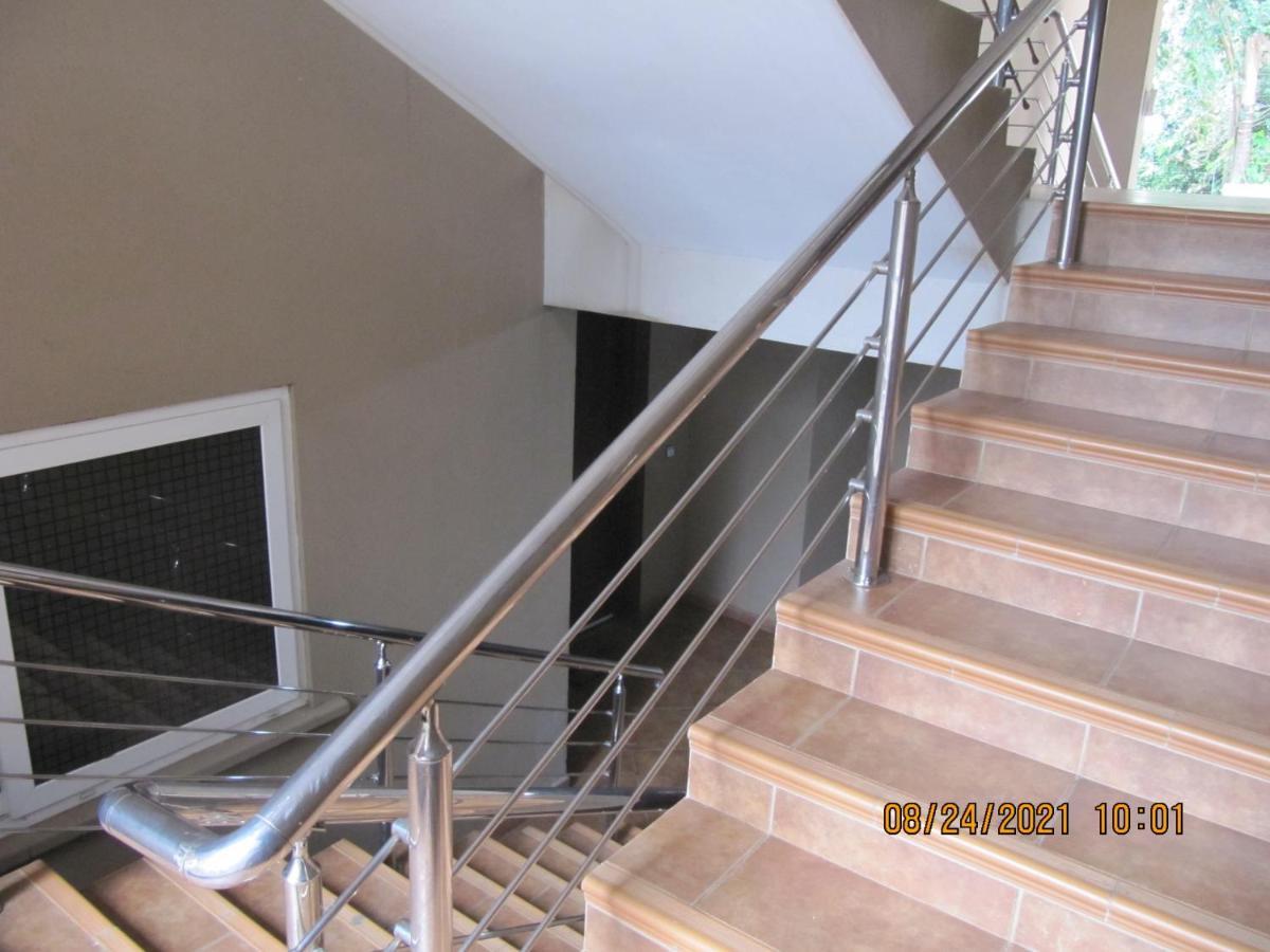 Bertha'S Court D-Plus Apartments Dzorwulu Zewnętrze zdjęcie